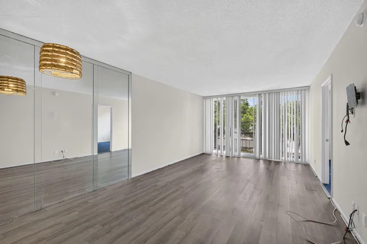 16-web-or-mls-8I8A5225