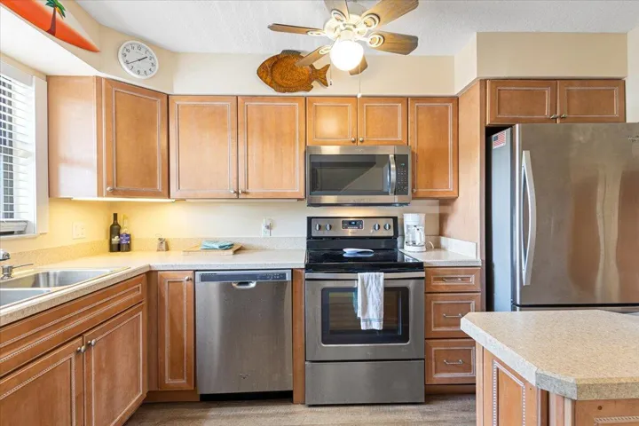 18-Kitchen