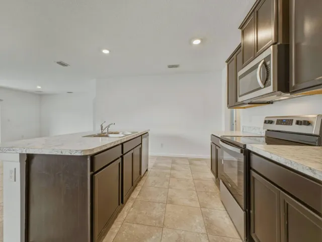 Kitchen 4