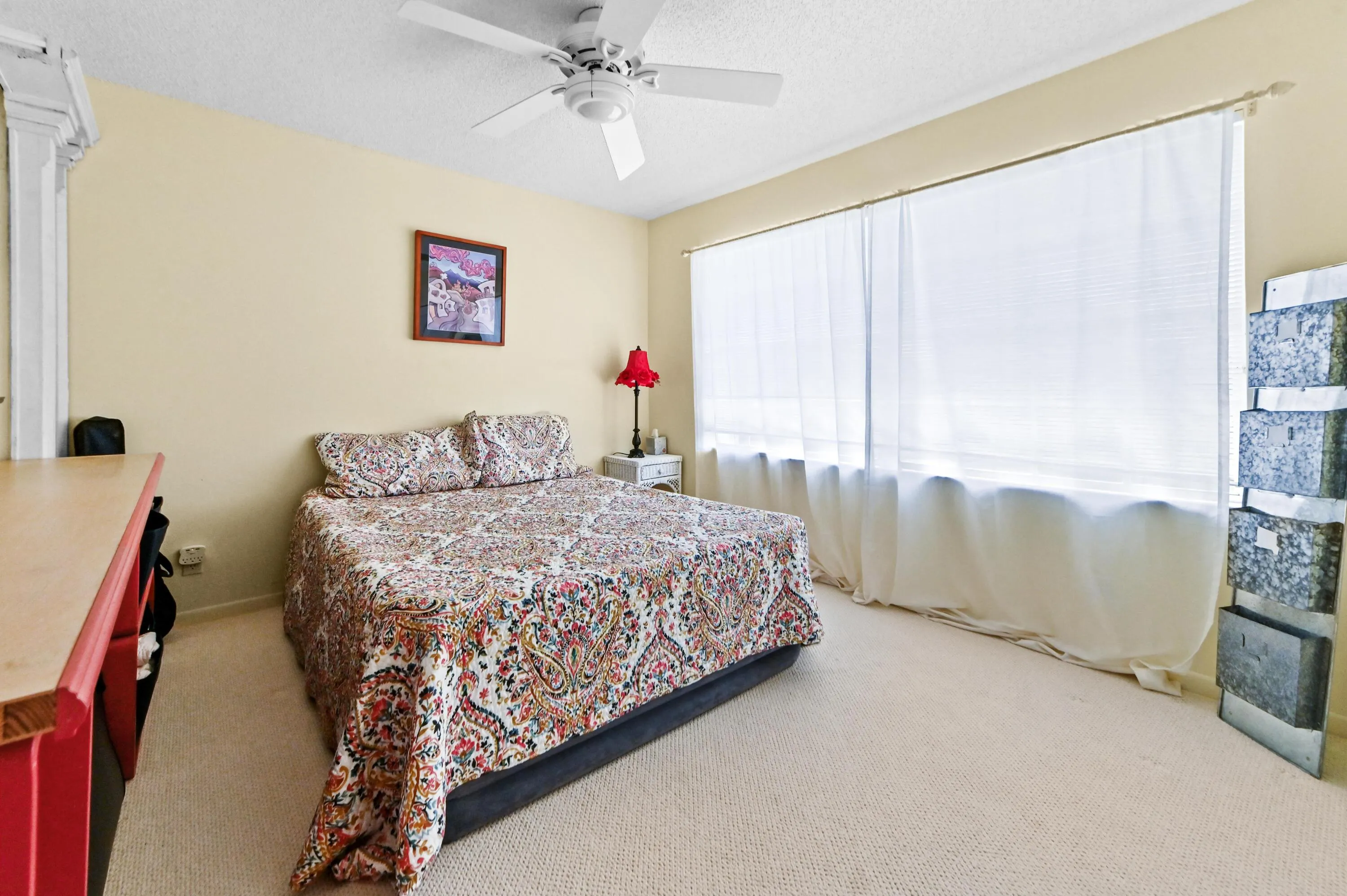 24 Bedroom 01