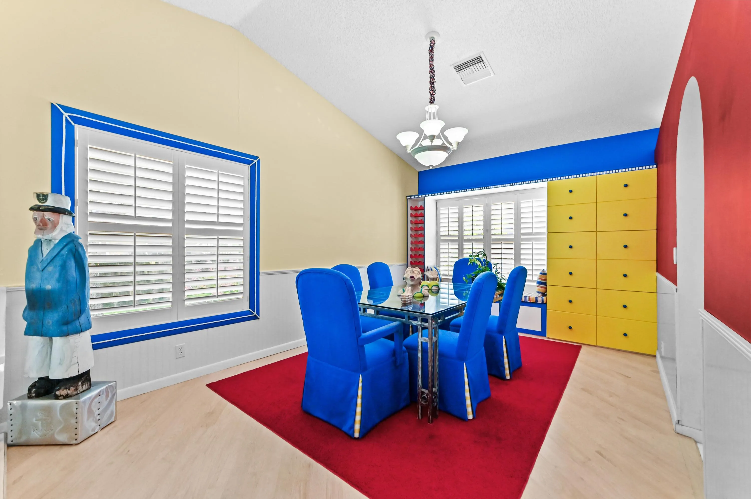 09 Dining area 02