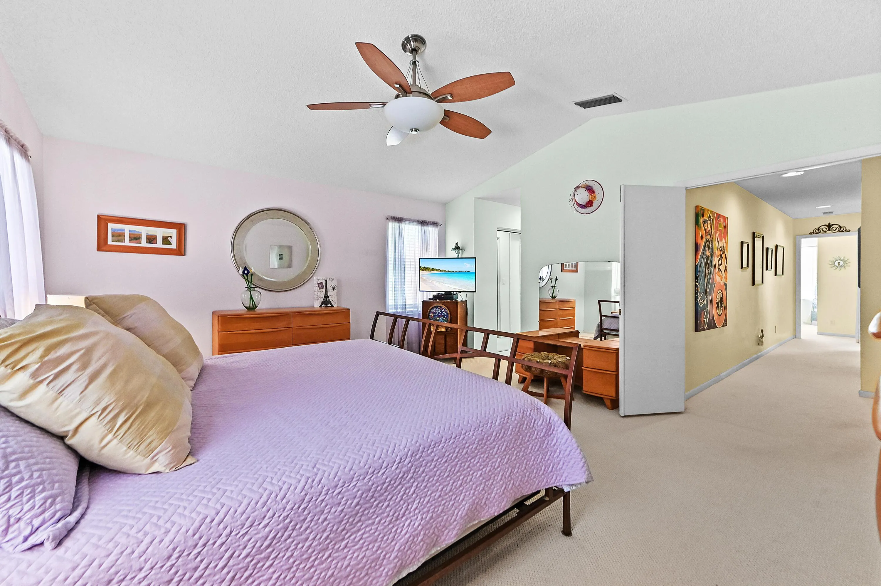 30 Bedroom 04