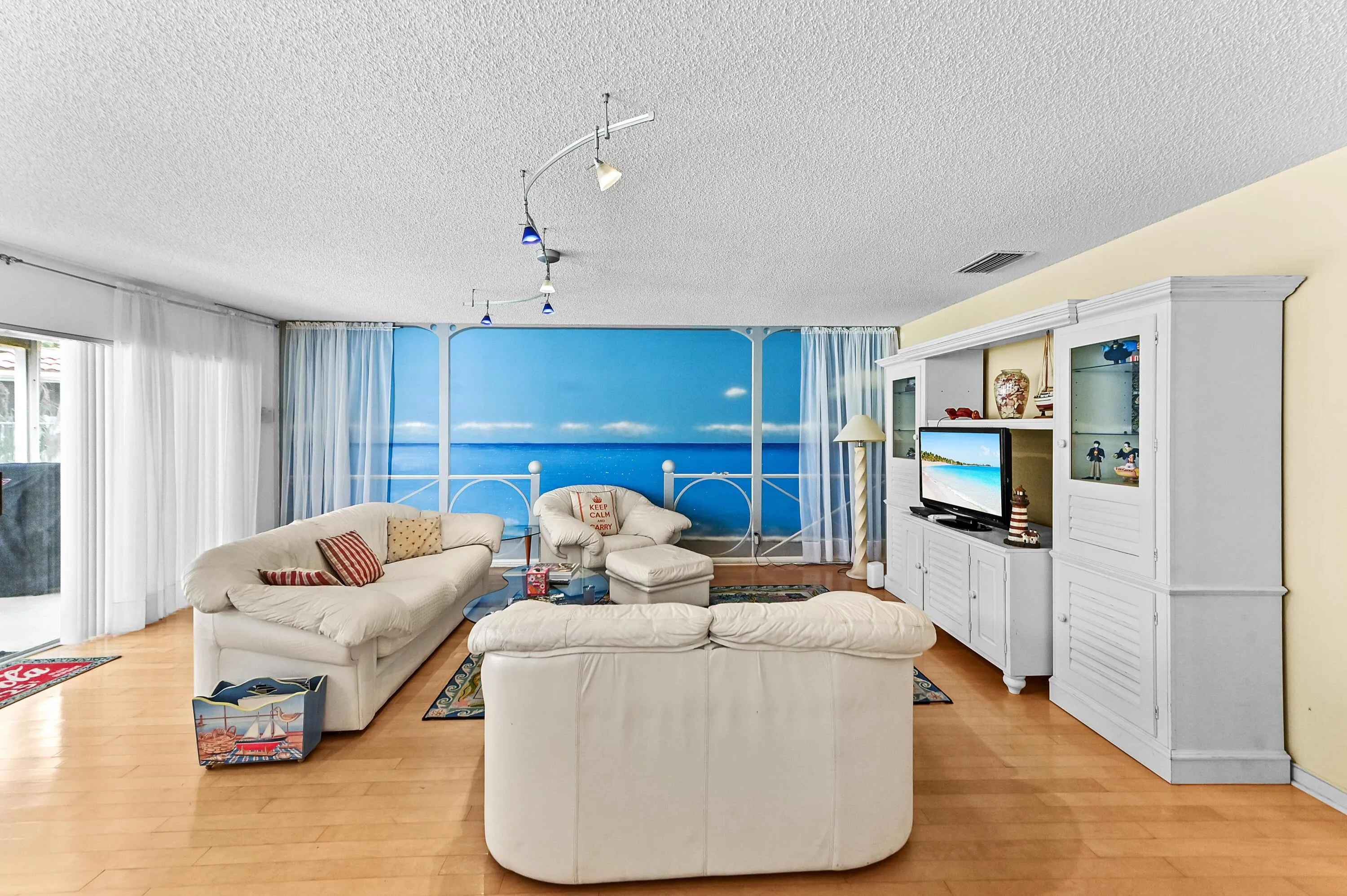 15 Living room 03