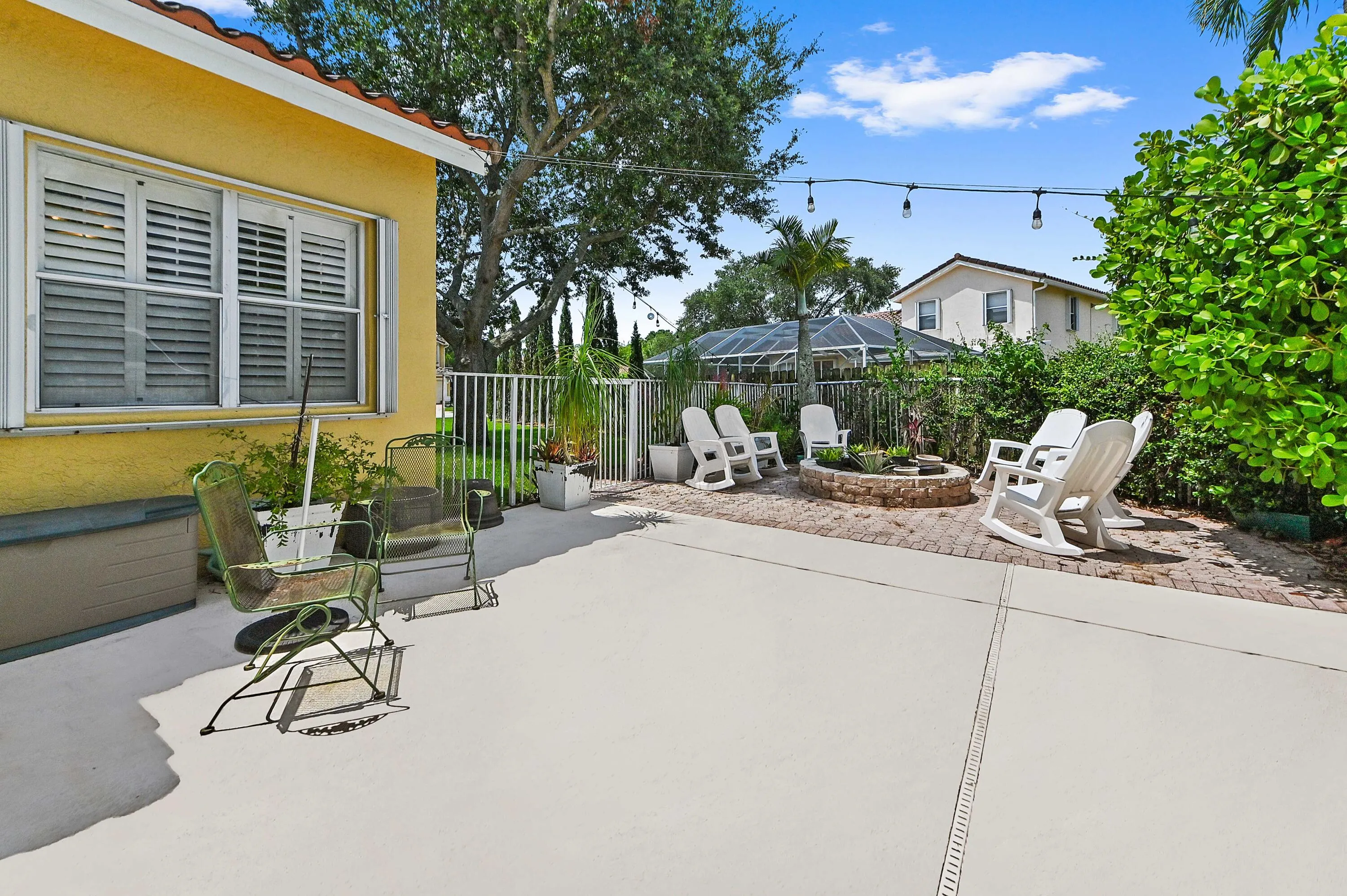 36 patio 03