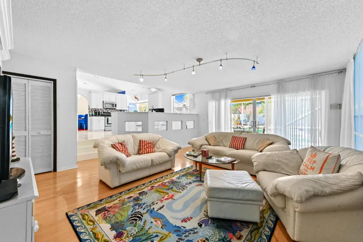 18 Living room 06