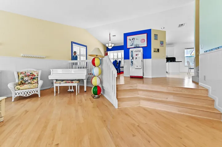 06 Living room 01