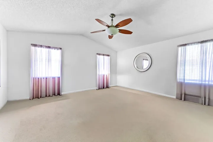 29 Bedroom 03