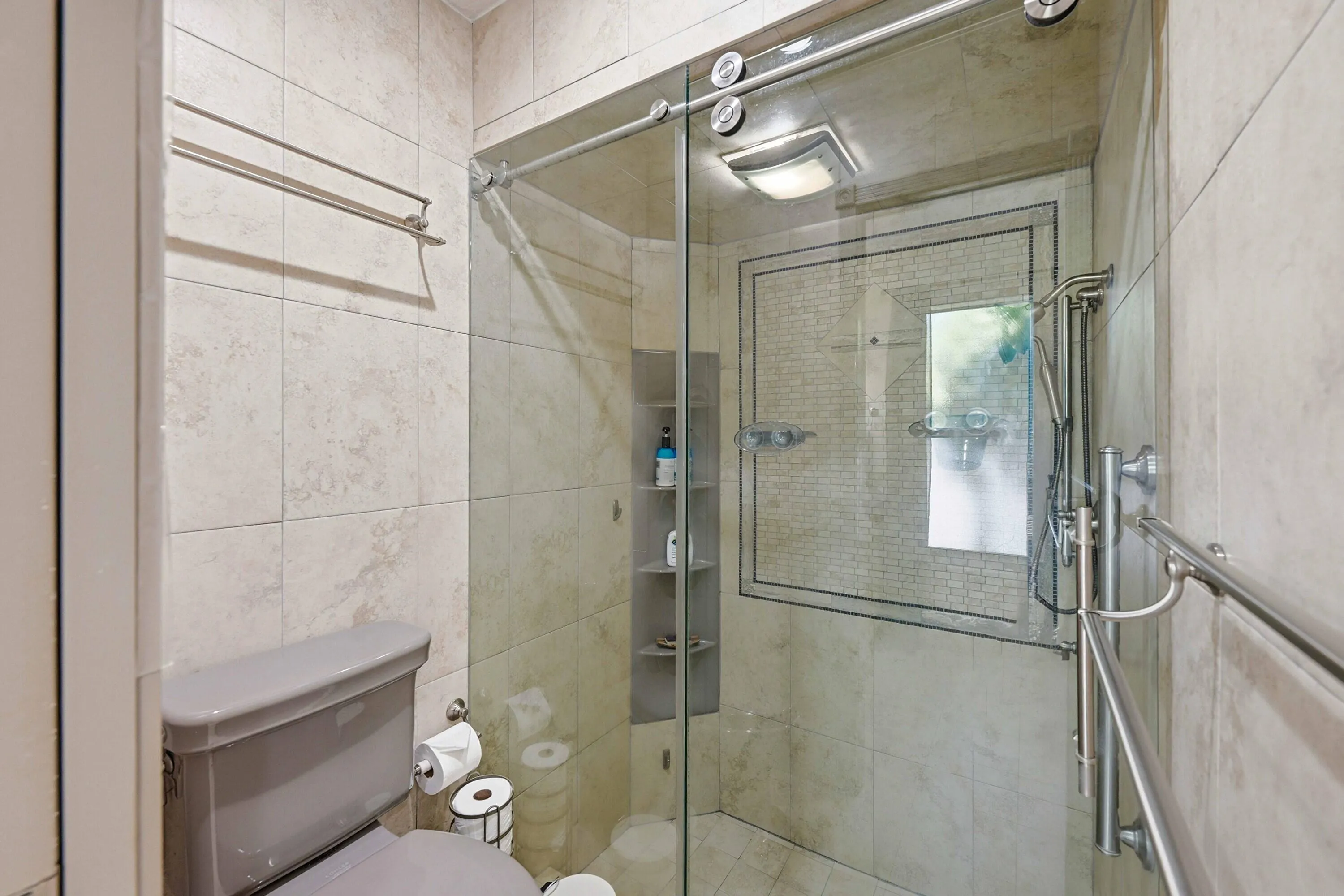 Water Closet/Shower