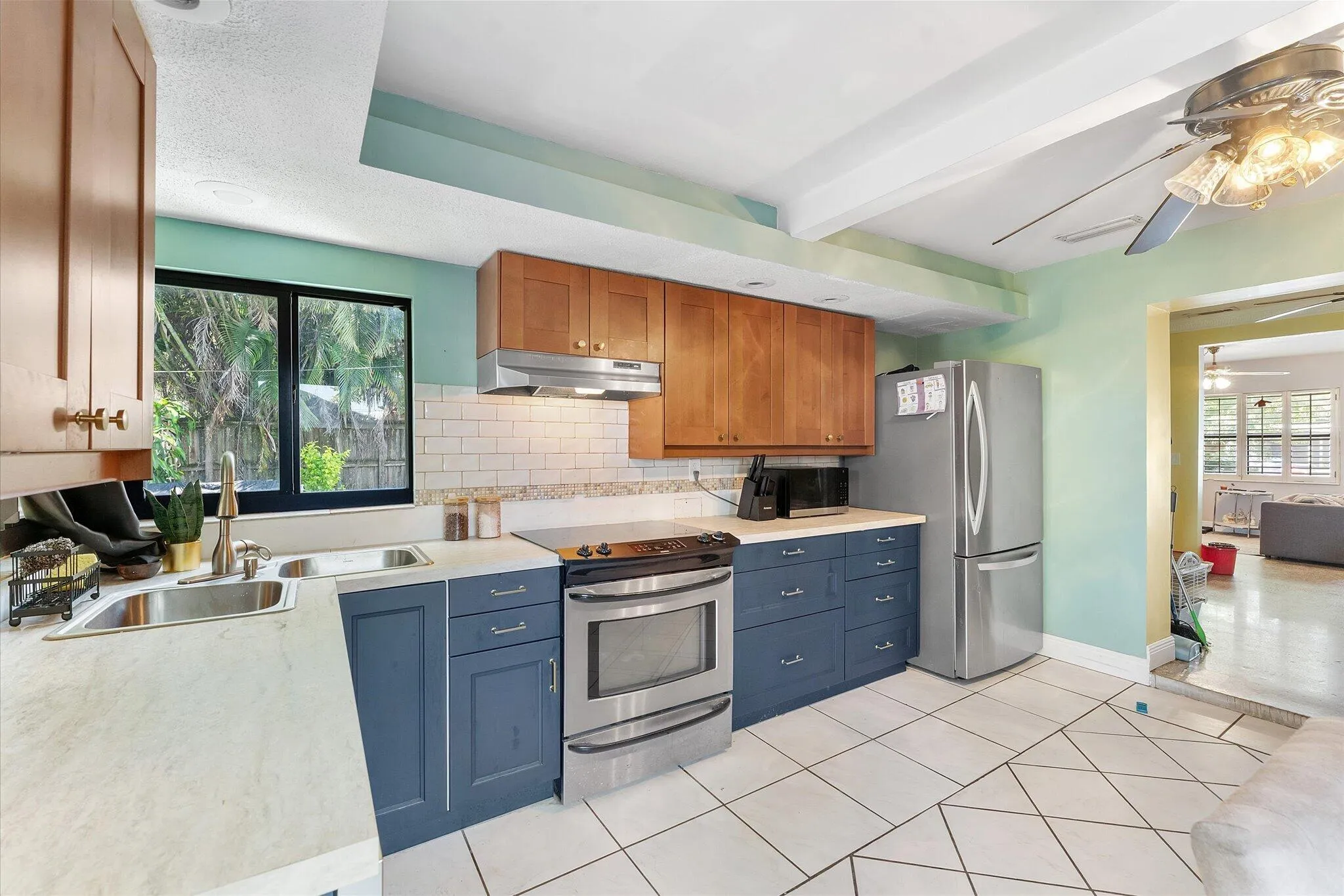 09-1326 SW 23rd Ave_009