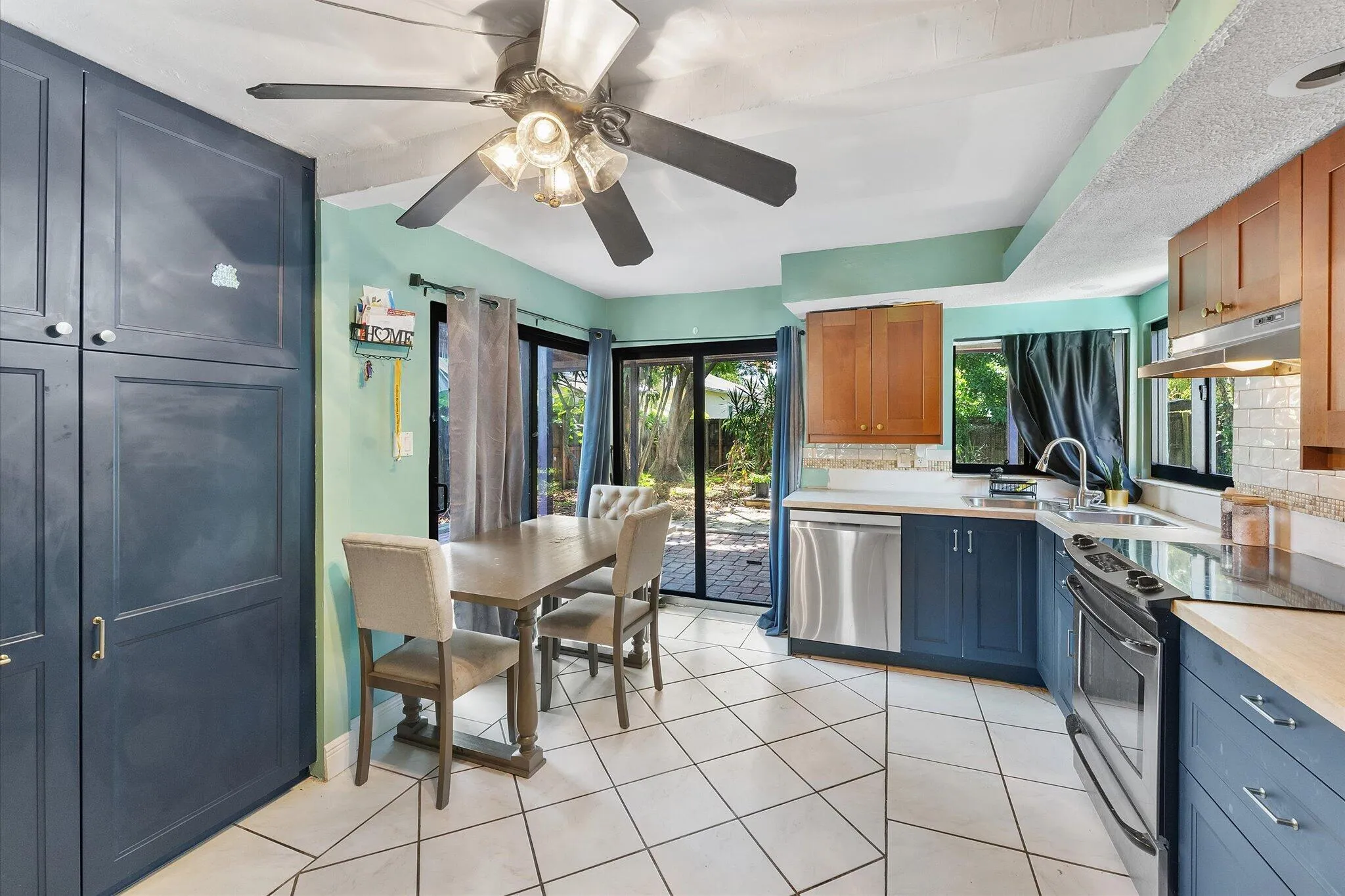 07-1326 SW 23rd Ave_007