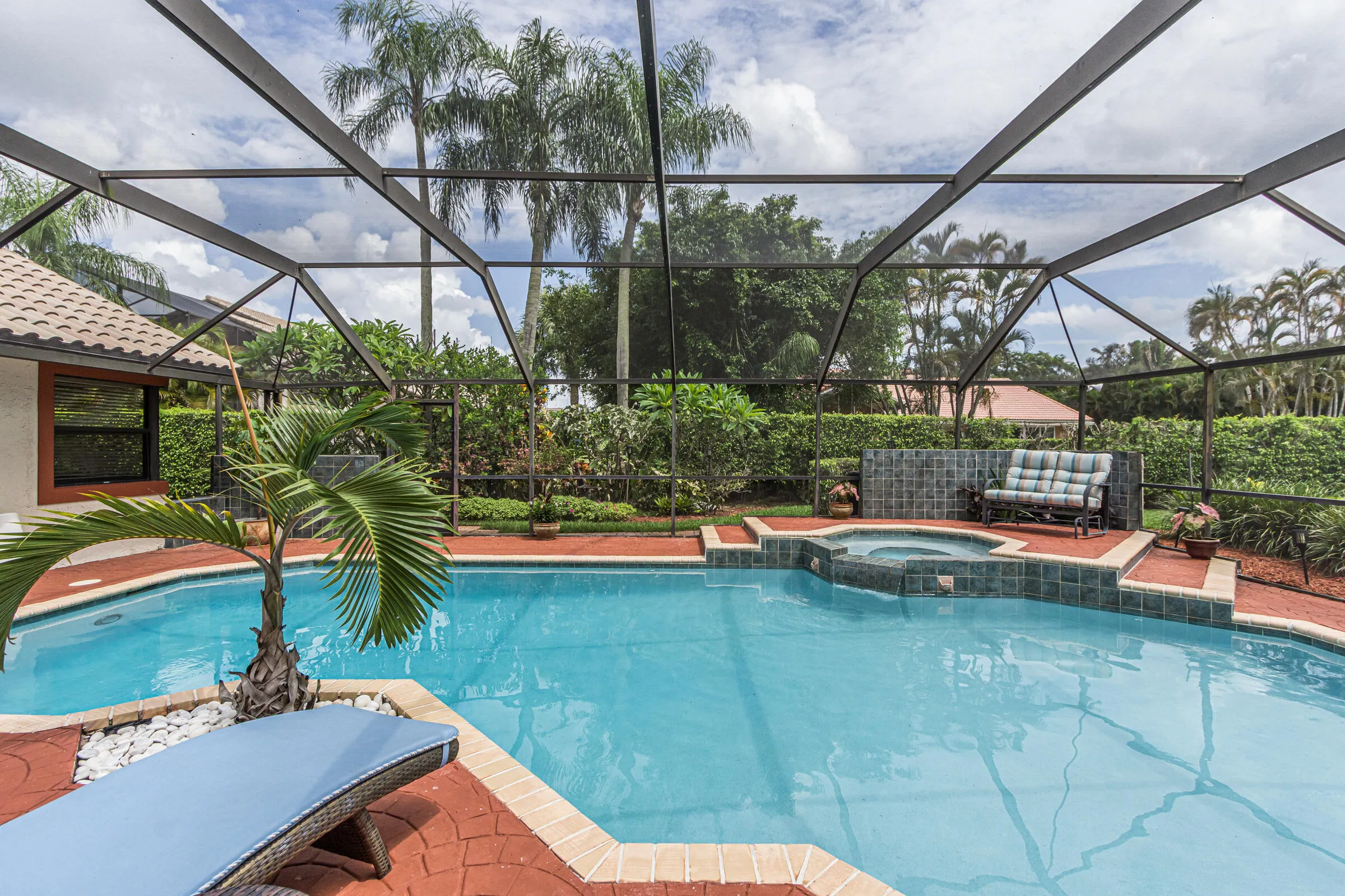 Large Heated Pool and Spa