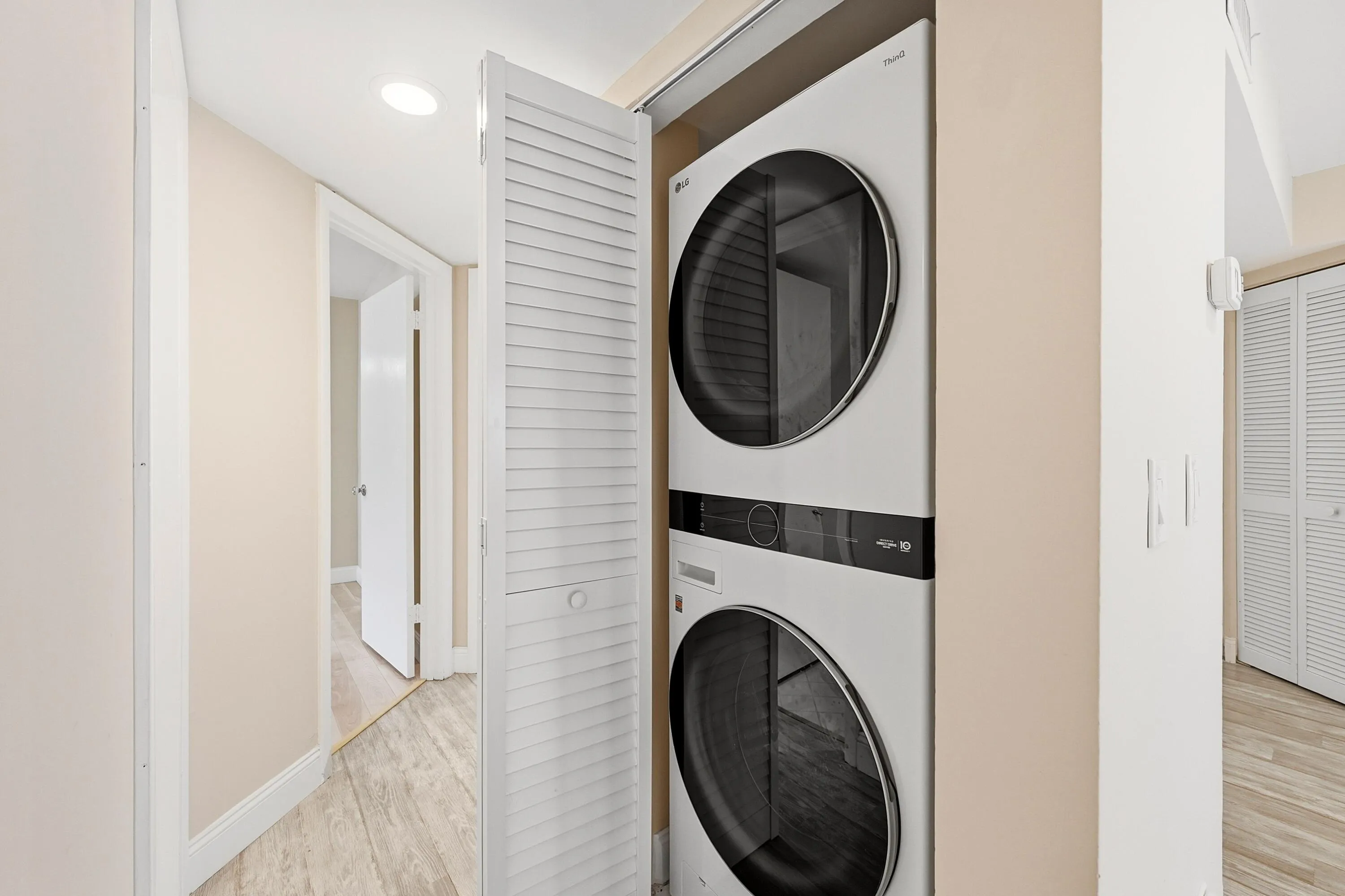 25_Washer and Dryer