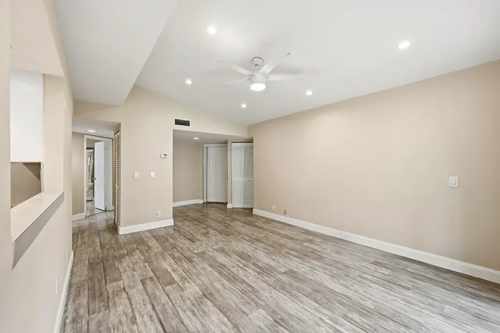 05_Living room