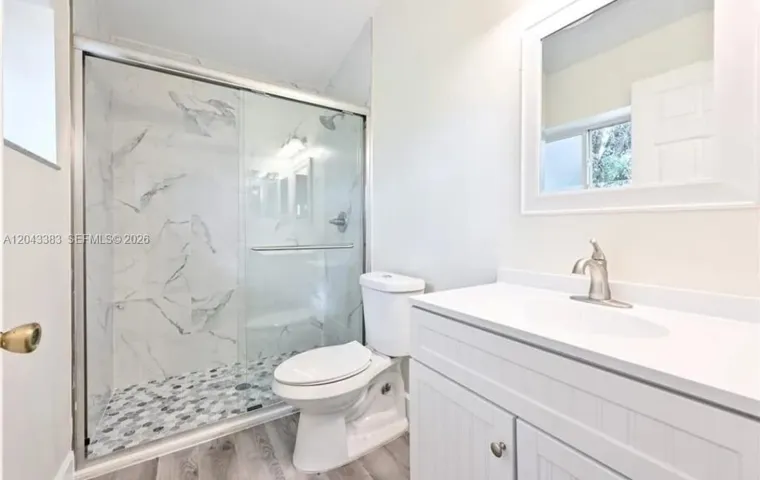 bathroom master/baño master