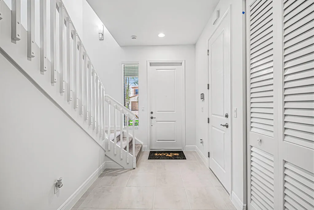 Elegant foyer