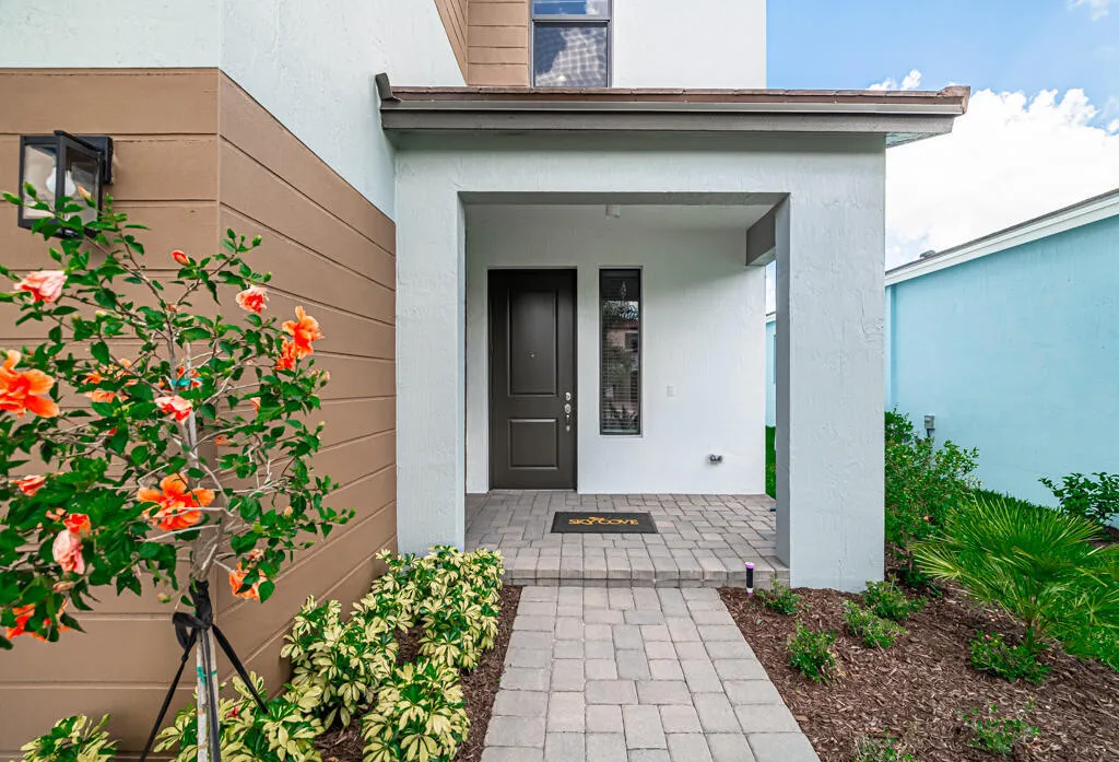 Paver walkway, covered front porch