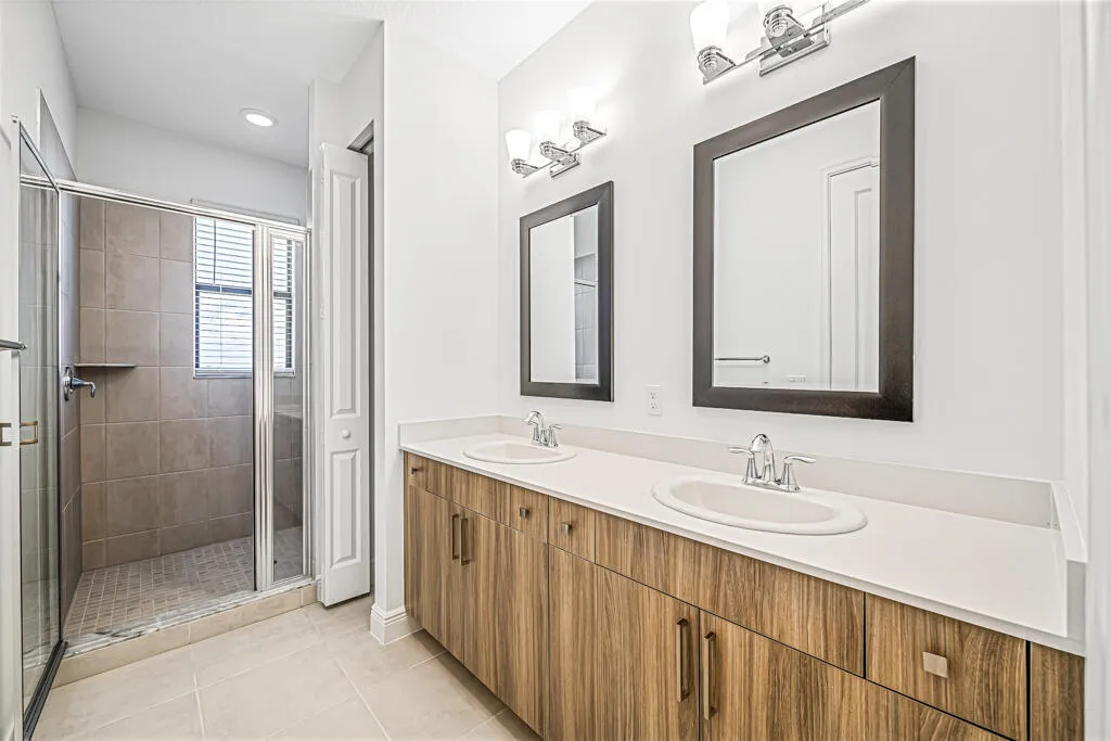Dual vanities and sinks