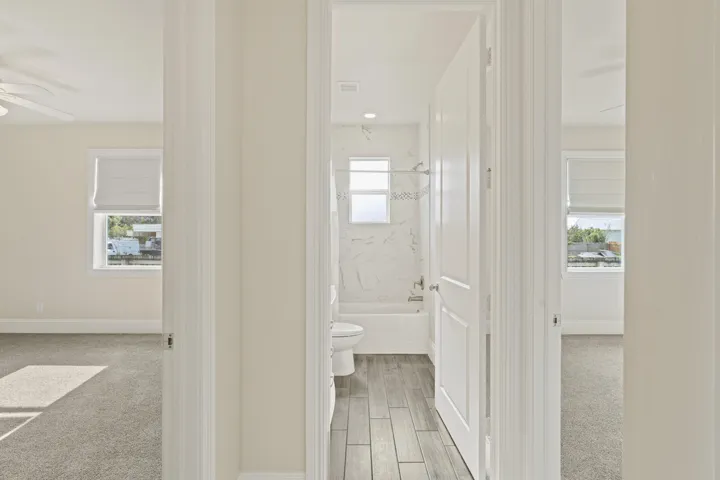 1006 SW 34th Terrace