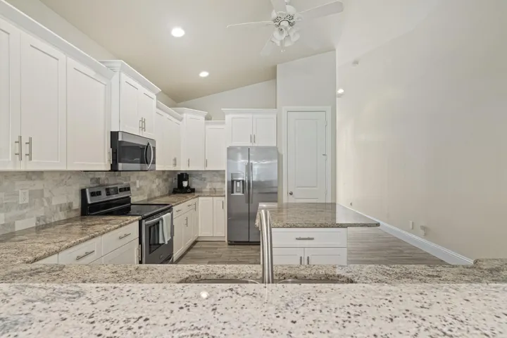 1006 SW 34th Terrace