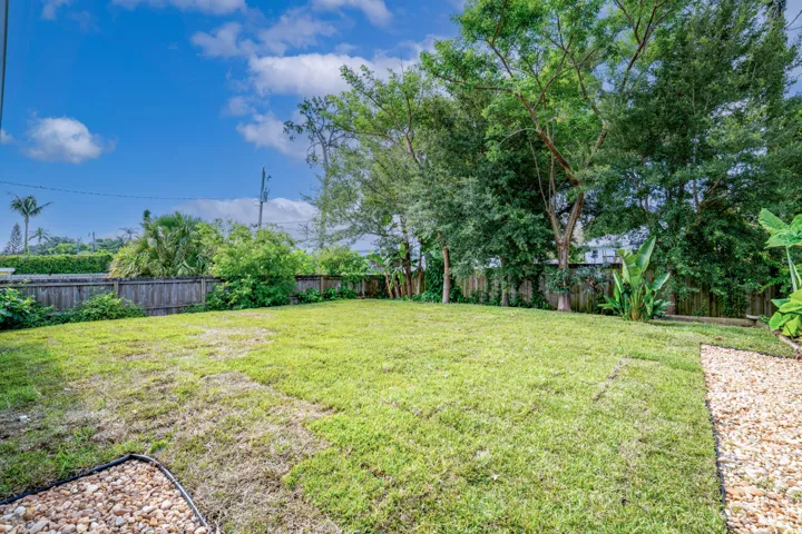1006 SW 34th Terrace