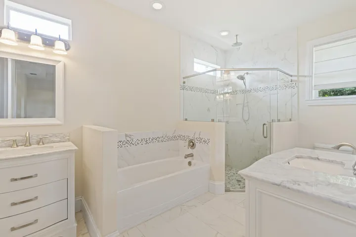 1006 SW 34th Terrace