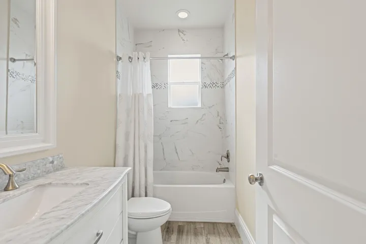 1006 SW 34th Terrace
