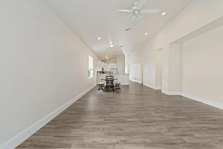1006 SW 34th Terrace