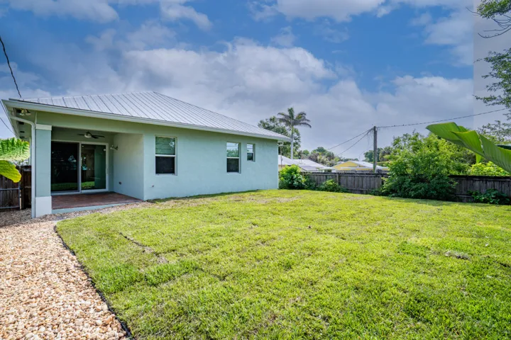1006 SW 34th Terrace