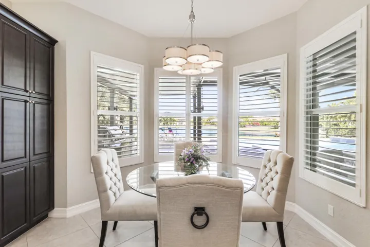 Breakfast nook