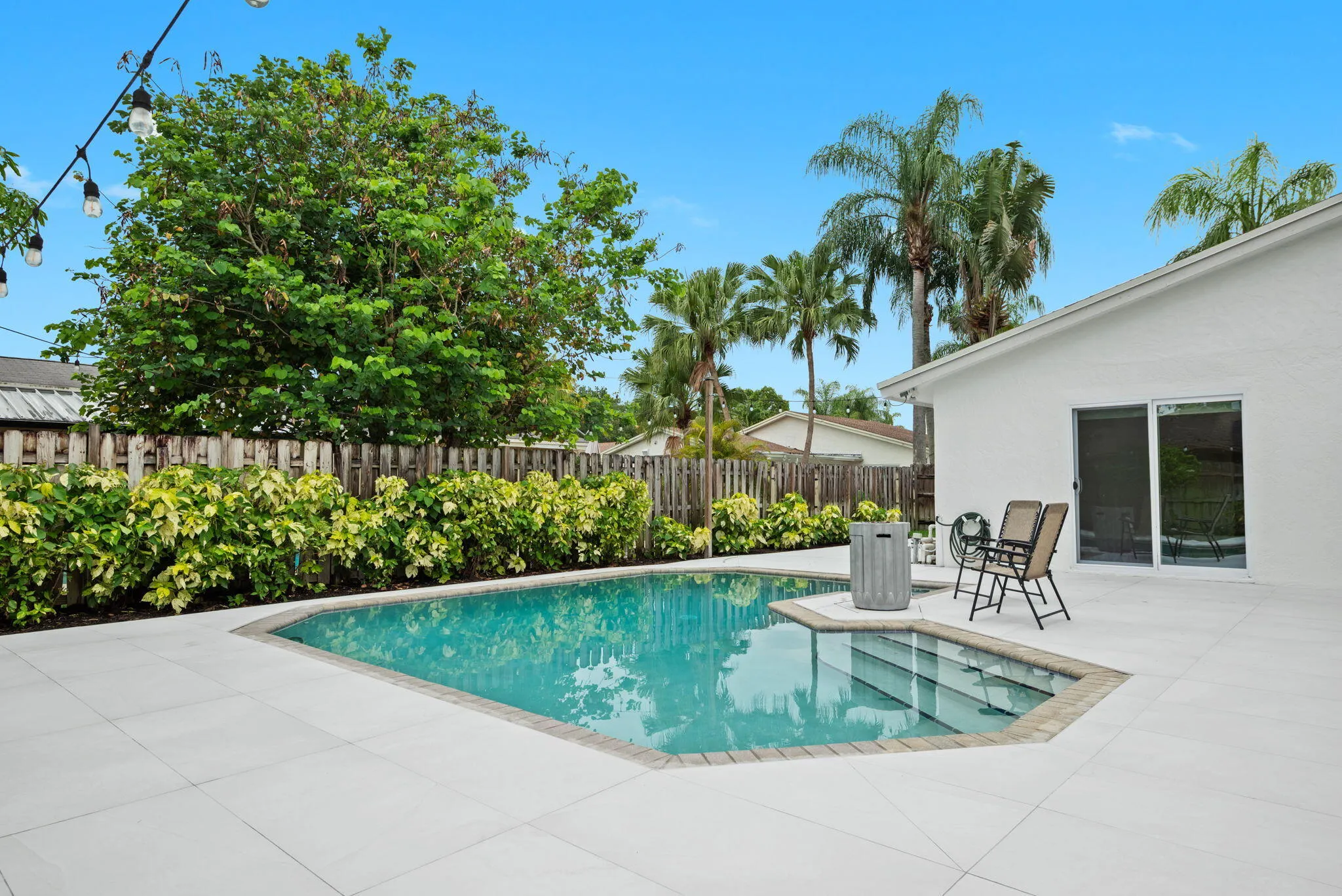 23-web-or-mls-561-sw-168th-terrace