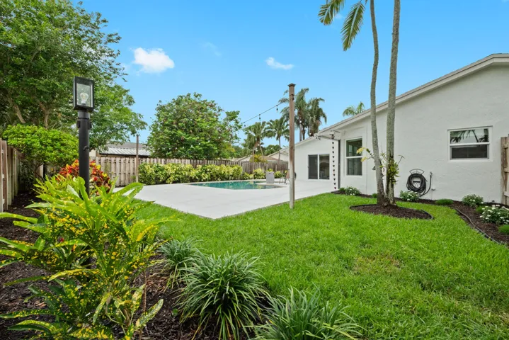 25-web-or-mls-561-sw-168th-terrace