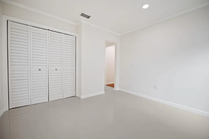18-web-or-mls-561-sw-168th-terrace