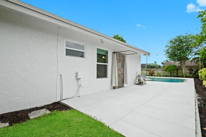 26-web-or-mls-561-sw-168th-terrace