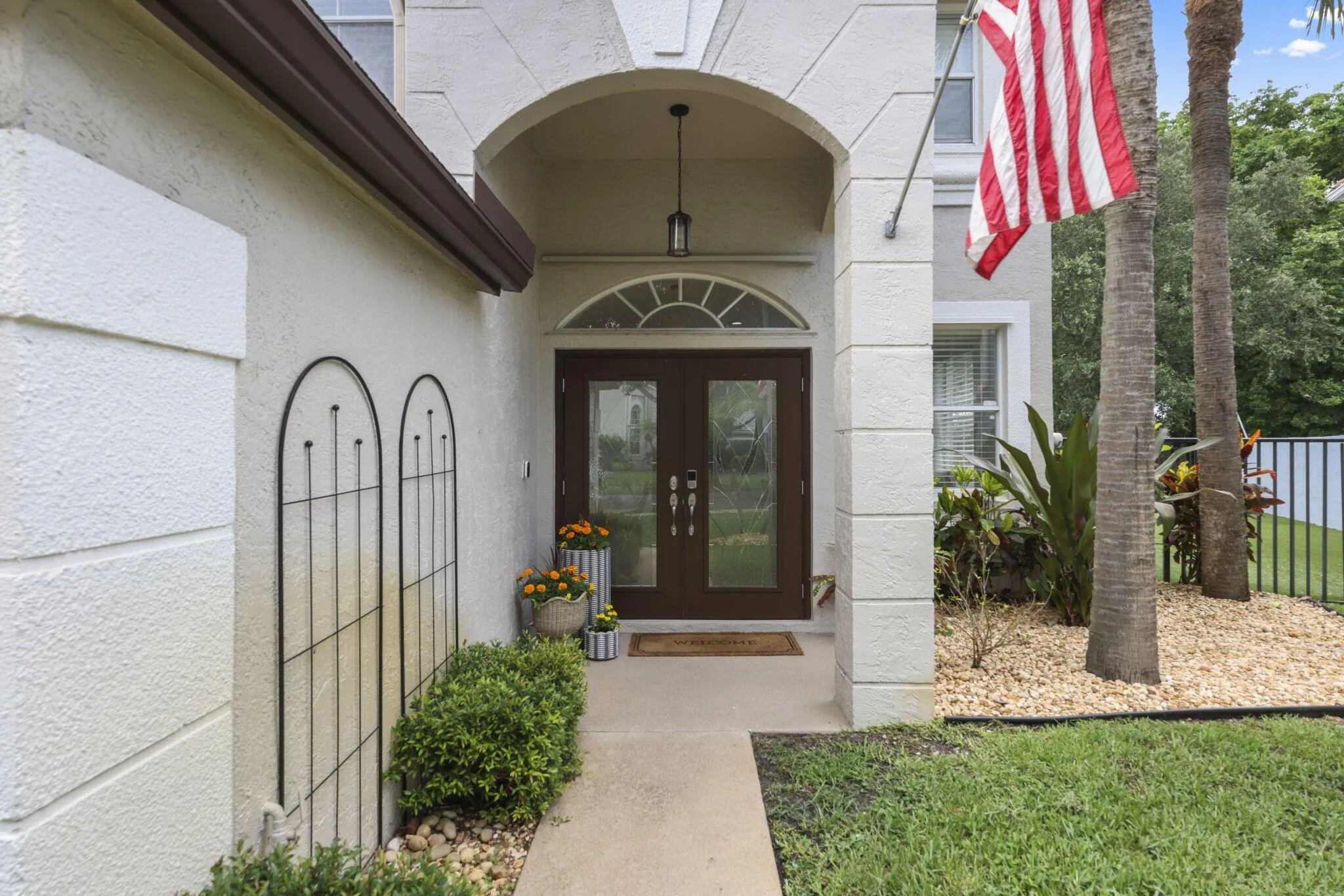 7518 Oak Grove Circle - 5.jpg-SMALL