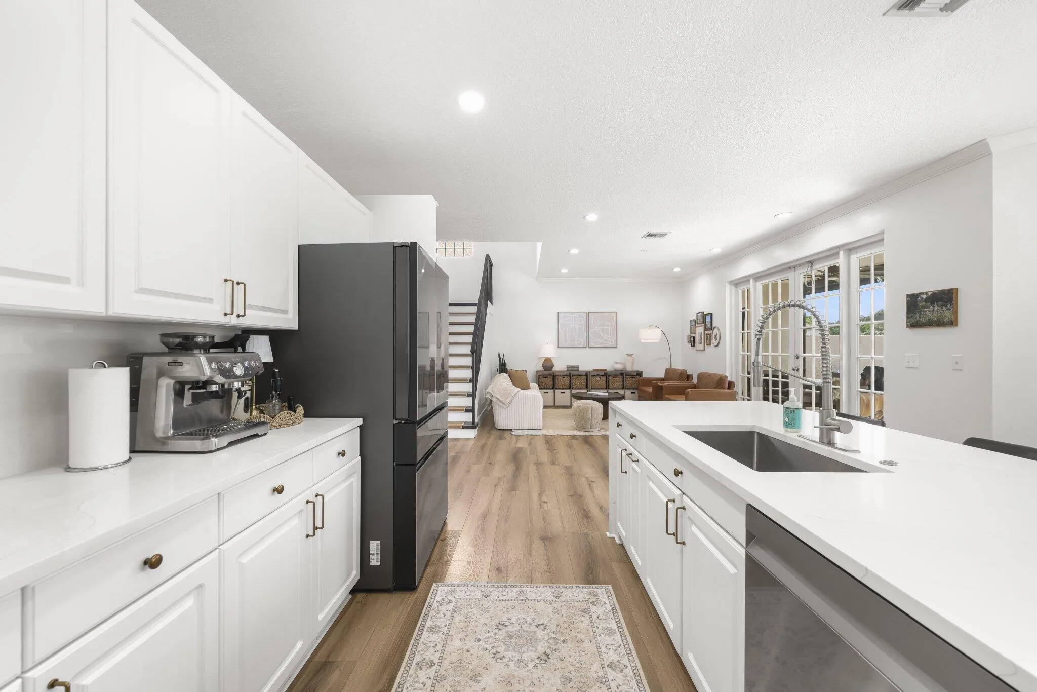7518 Oak Grove Circle - 23.jpg-SMALL