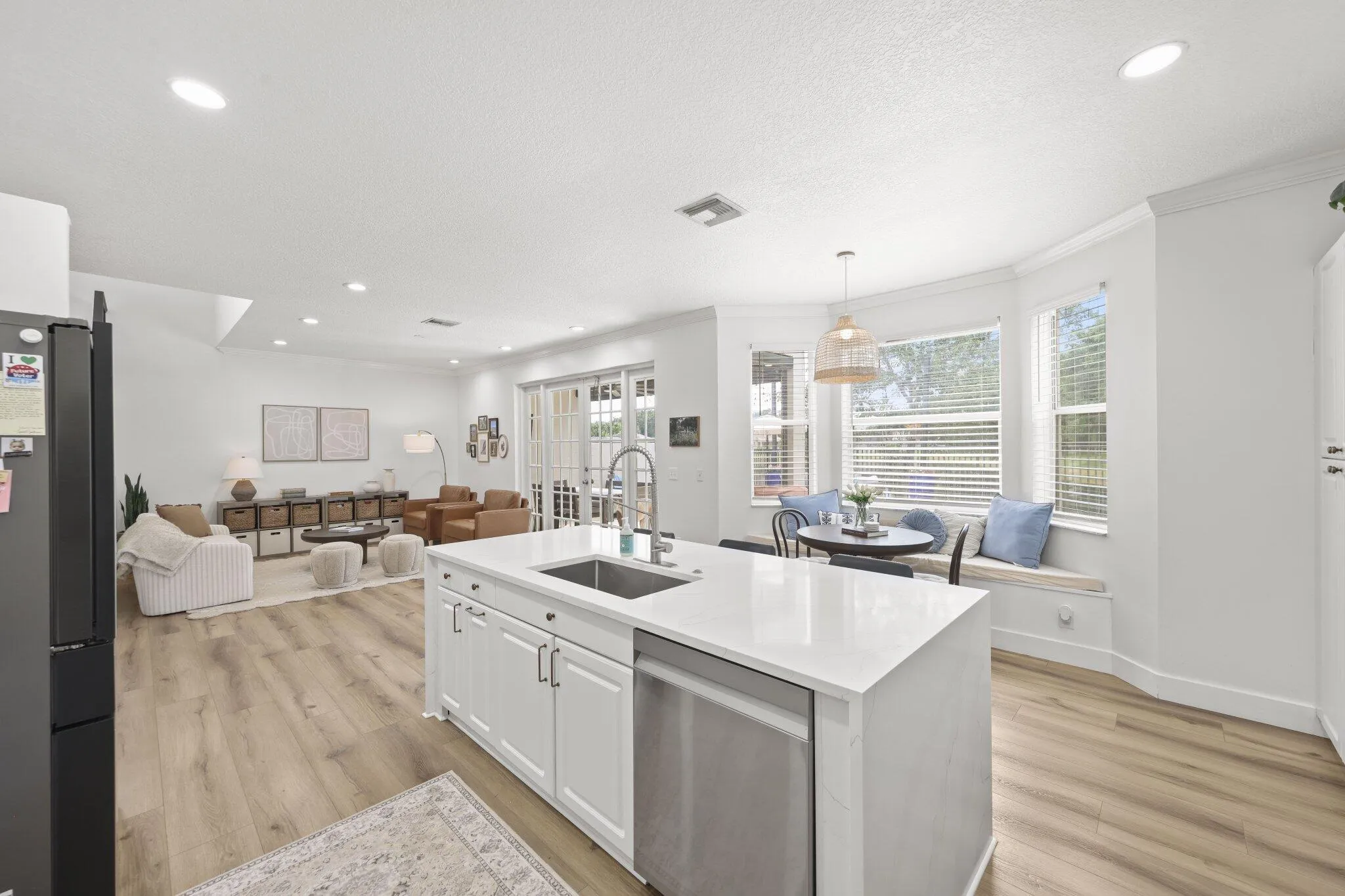 7518 Oak Grove Circle - 20.jpg-SMALL