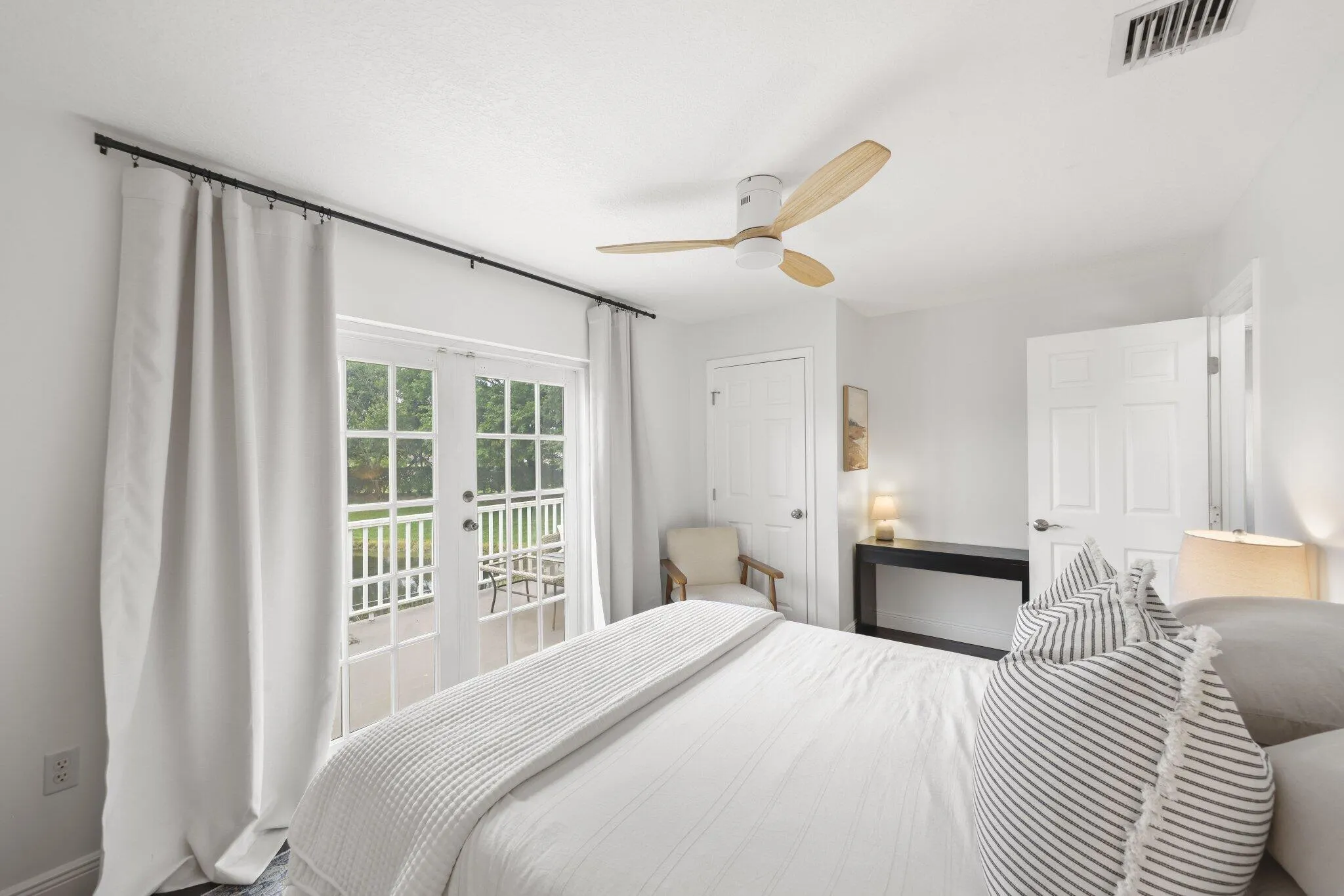 7518 Oak Grove Circle - 52.jpg-SMALL