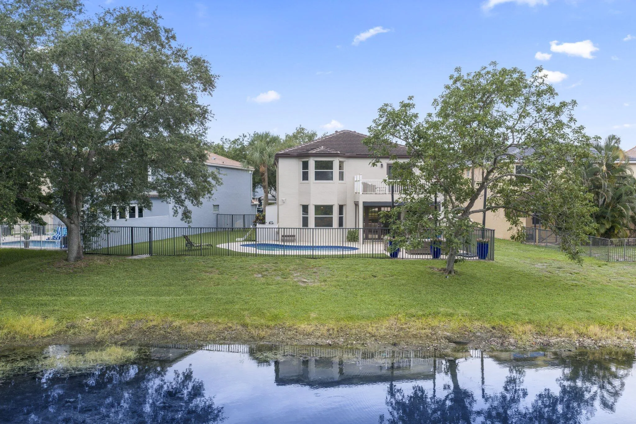 7518 Oak Grove Circle - 65.jpg-SMALL