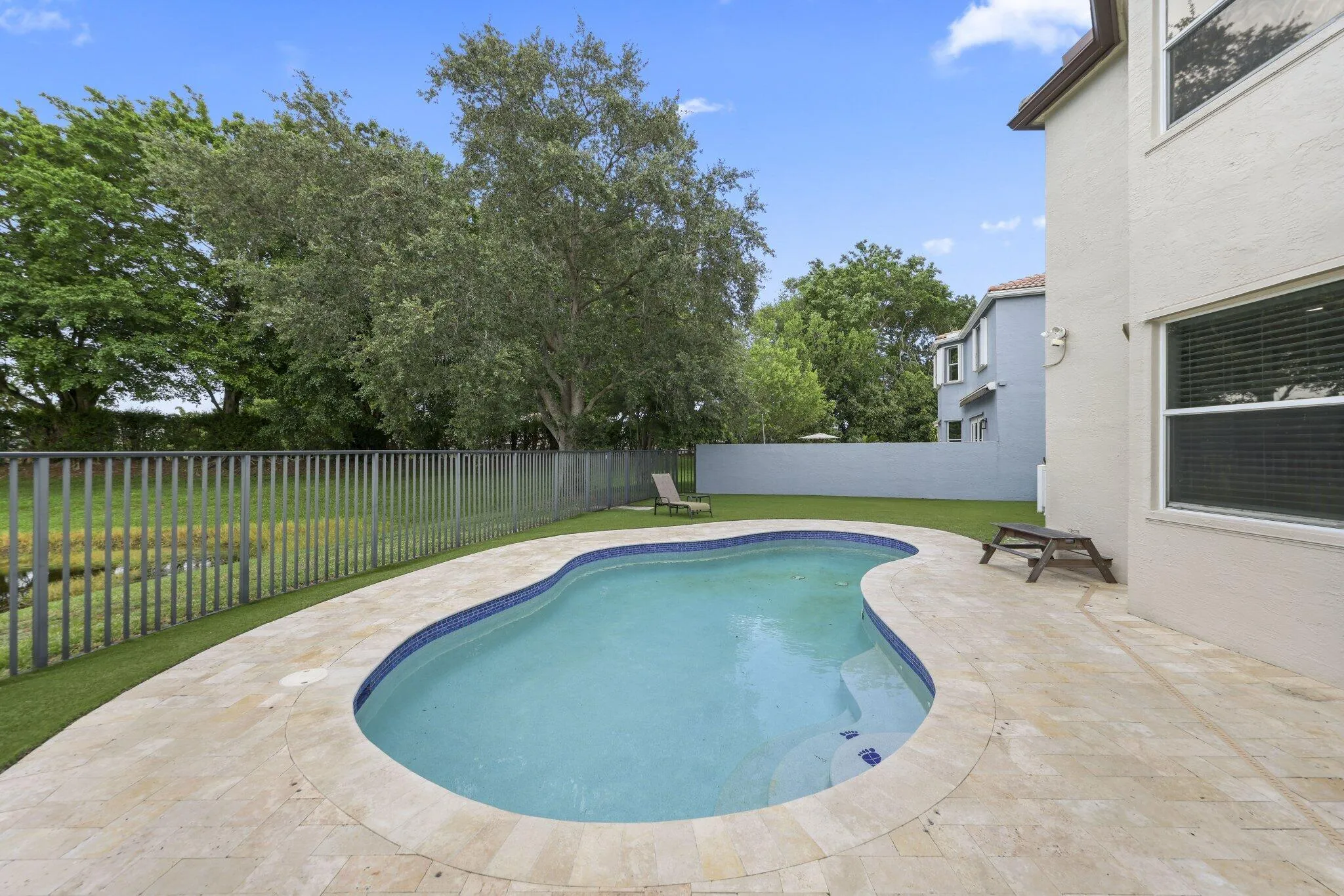 7518 Oak Grove Circle - 35.jpg-SMALL