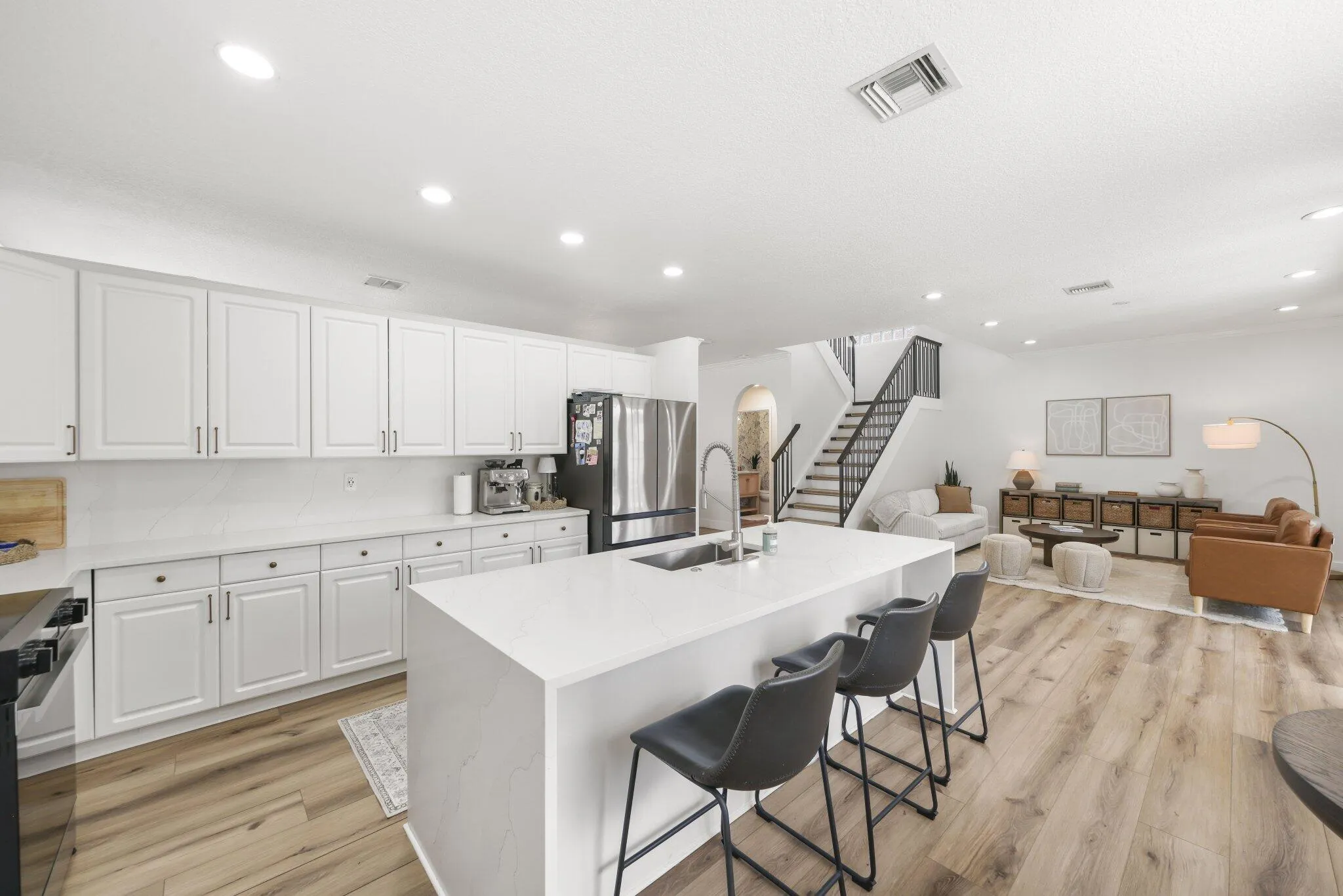 7518 Oak Grove Circle - 19.jpg-SMALL