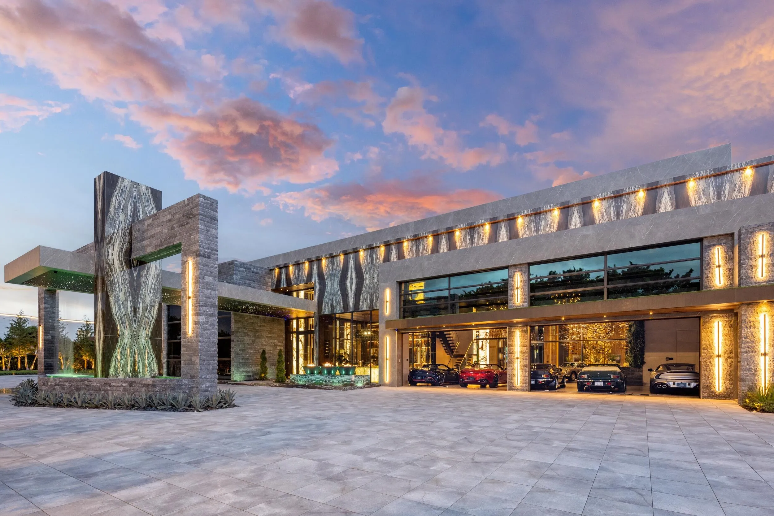 Villa Skyfall Front View