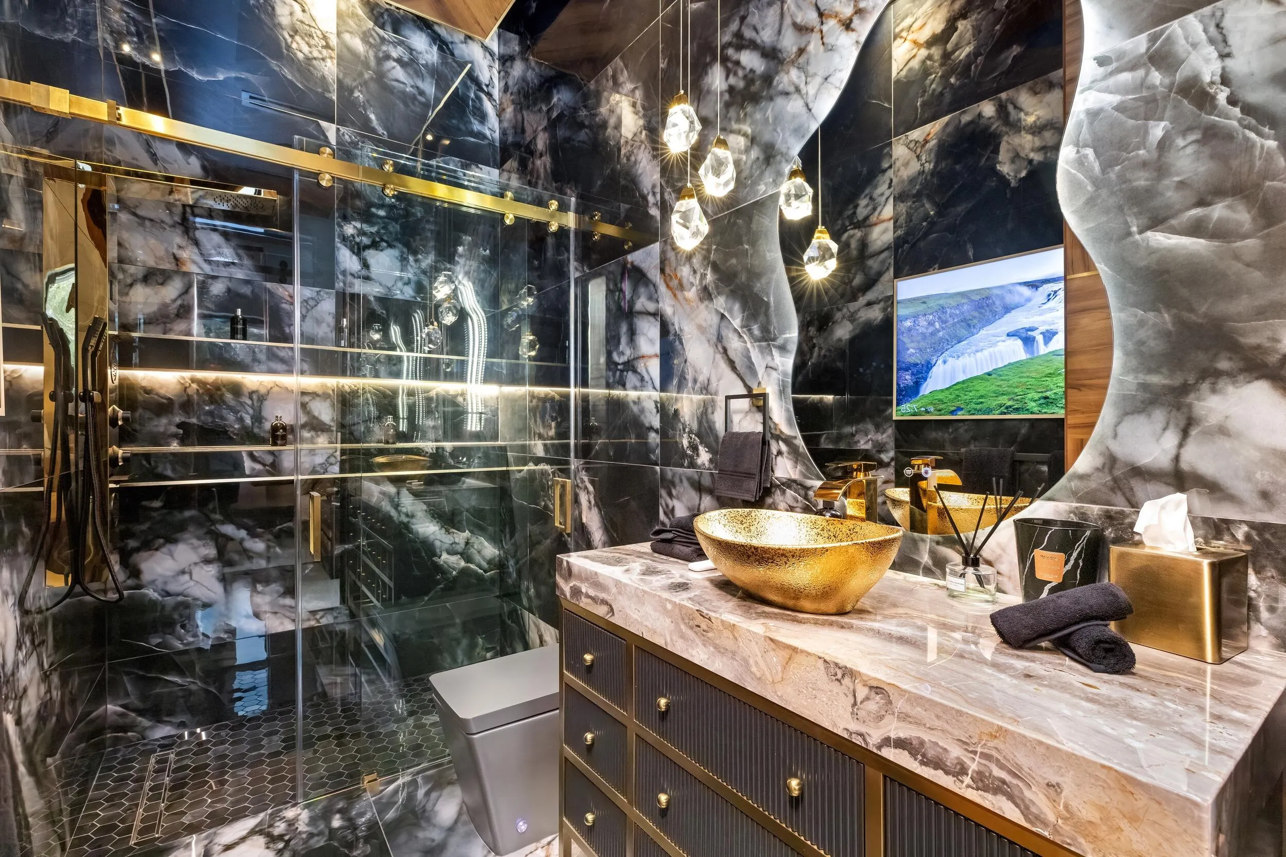 Guest Bathroom