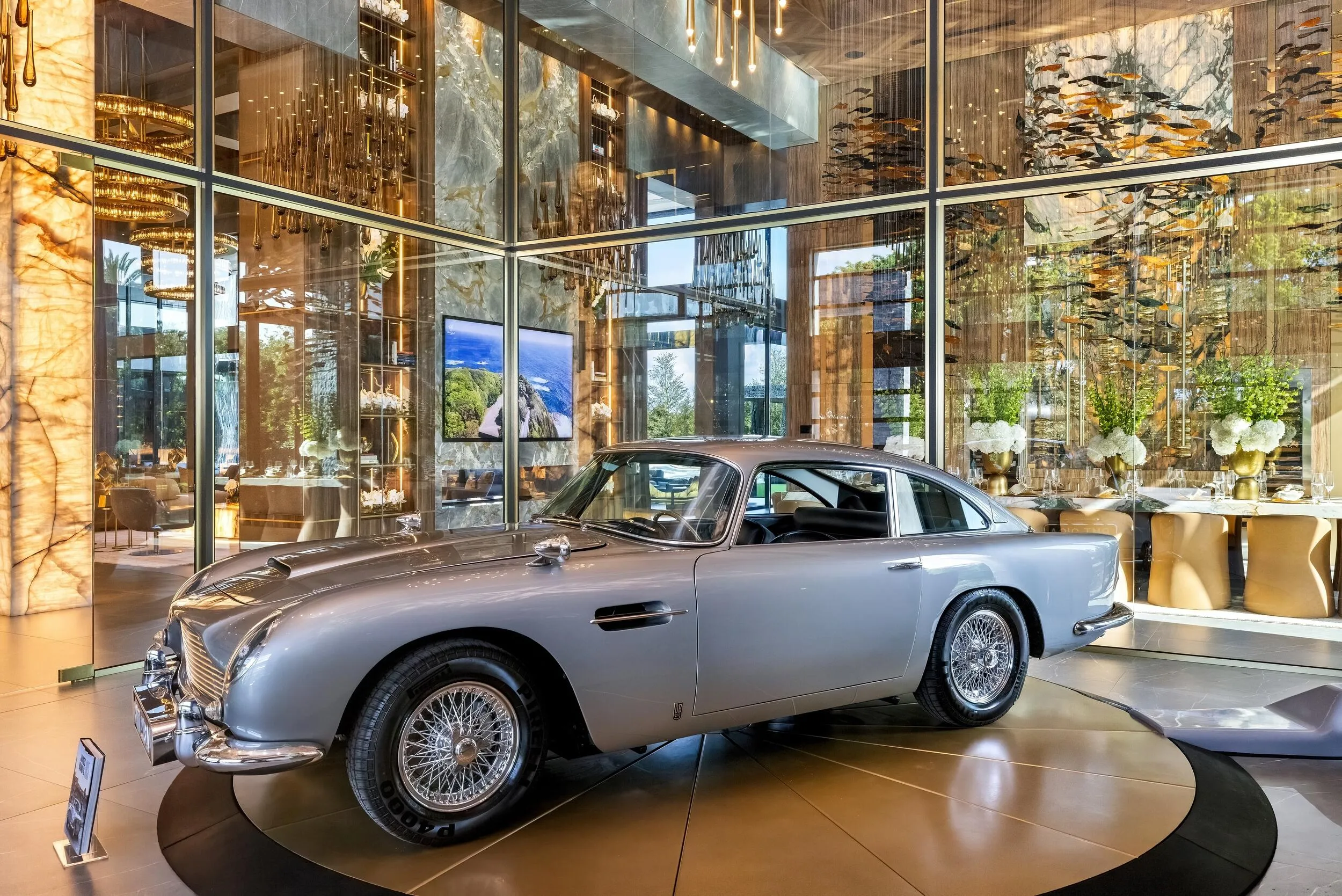 Showcase Car