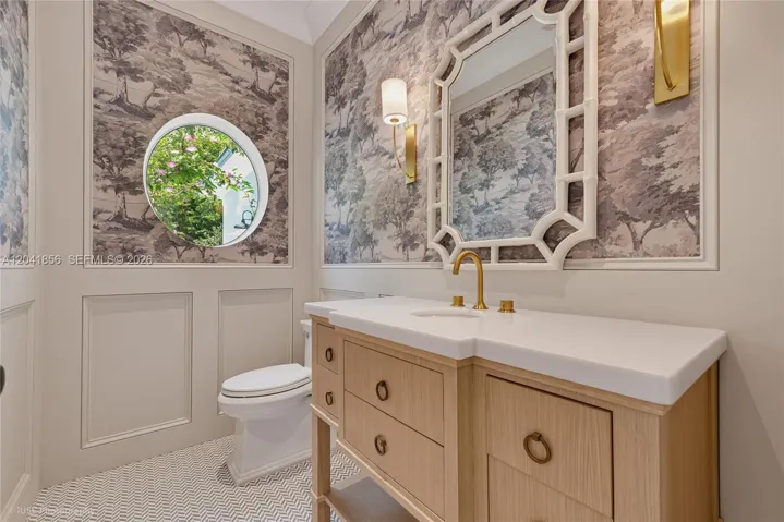 Powder room