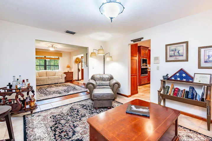 Additional sitting room