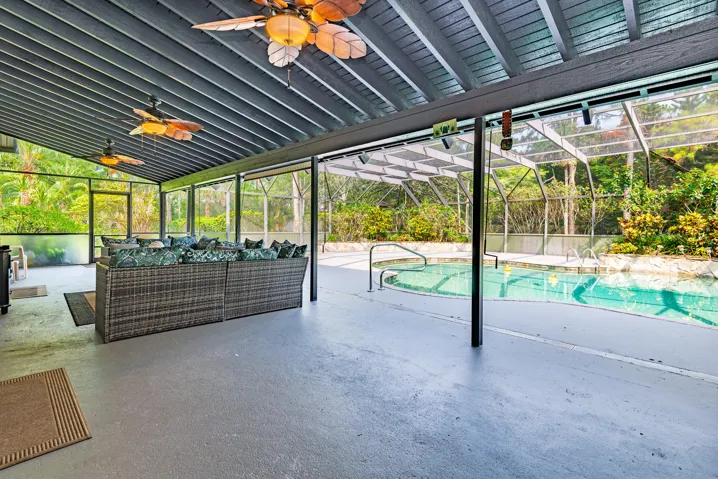 Spacious covered patio