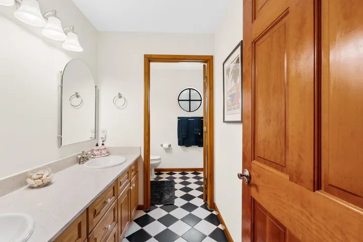 Second Floor Full Bathroom