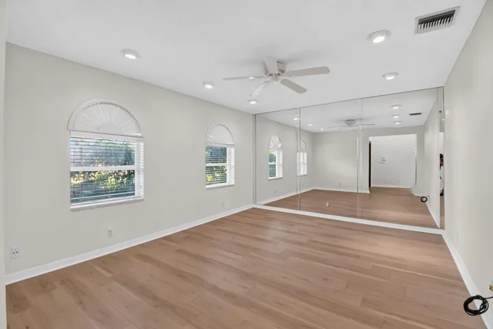 living room/den/office