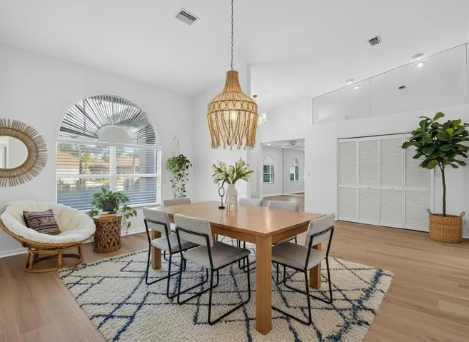 dining room virtually staged