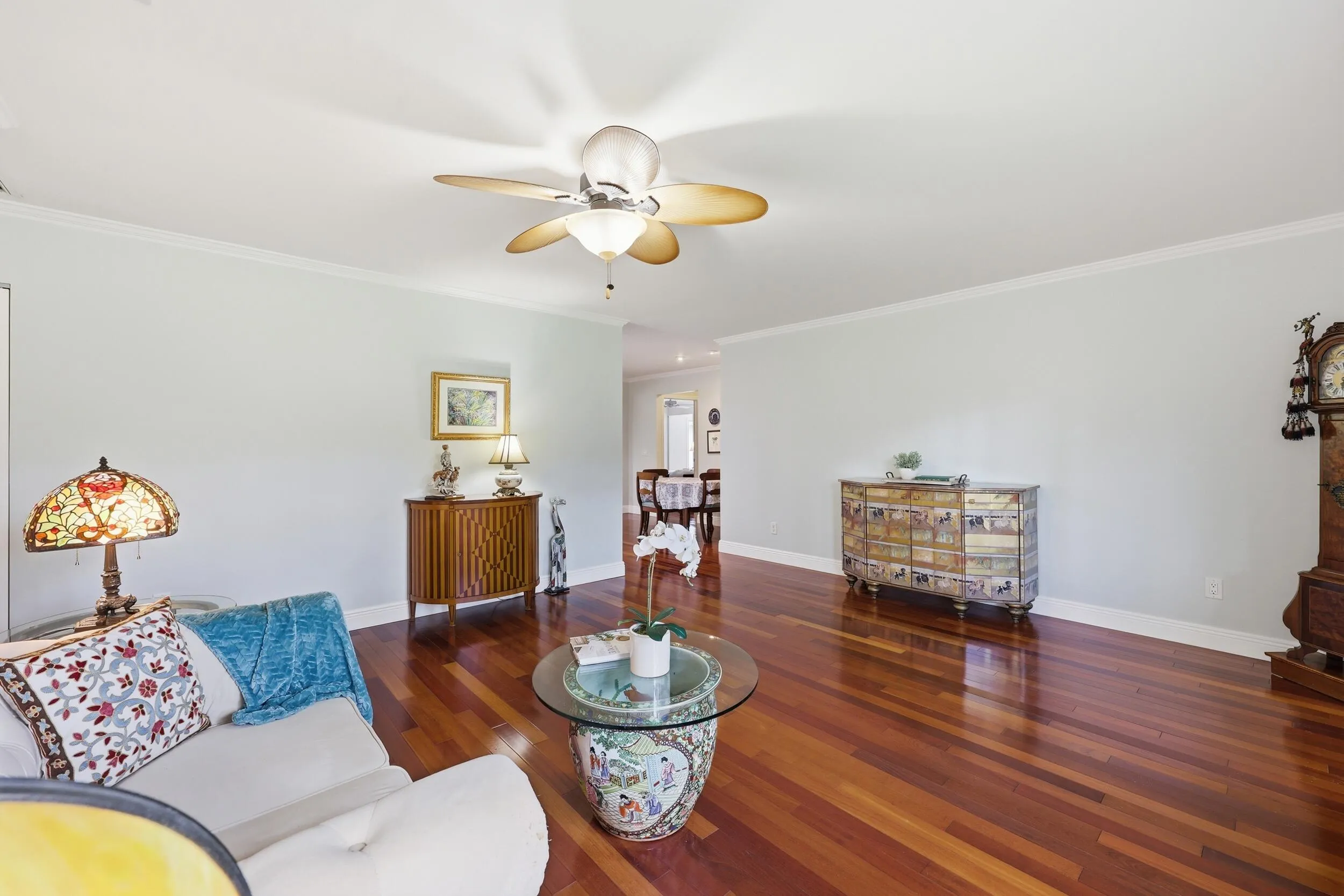 REAL WOOD FLOORS
